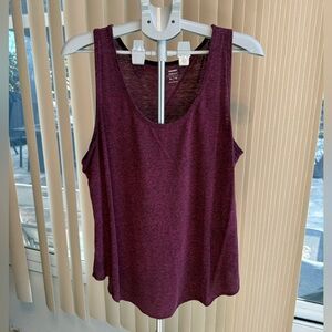 Old Navy Women's Maroon Tank Top